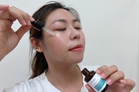 敏感肌精華液推薦【DR.WU穩膚雙天后】！急救修護乾敏危肌，澎嫩亮超有感！試用品寄到家體驗～