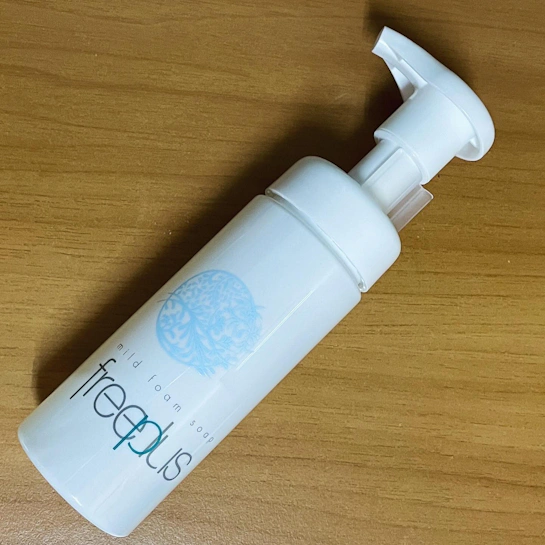 試用freeplus 芙莉思雙效平衡肌能露與溫和保濕洗顏慕斯心得分享