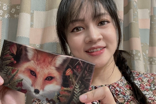 開箱|完美日記Perfect Diary 探險家十二色眼影(13赤狐) 茶萃波光名片唇釉(306澀莓烏龍)