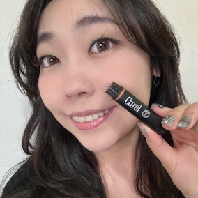 開箱分享｜Curél珂潤全新護唇膏💄光透勻彩潤唇膏 - 杏桃裸！包包必備Ｘ一秒提升光澤！