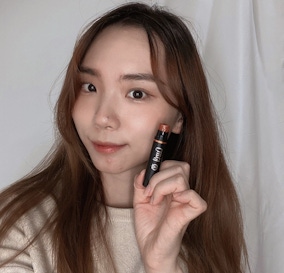 Curél珂潤光透勻彩潤唇膏一隻完成潤色保濕！乾荒唇女孩的救星．重拾唇部光彩時刻！