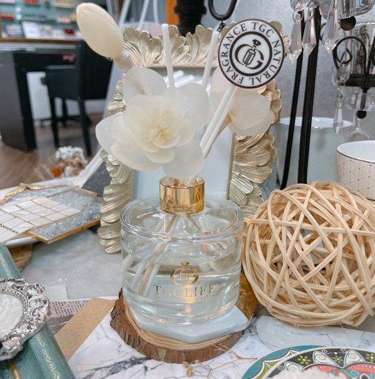 療癒系小物-TGC LIFE 擴香，使用法國天然植物香精，自然持久不刺鼻～整間房間都香香的真開心～～