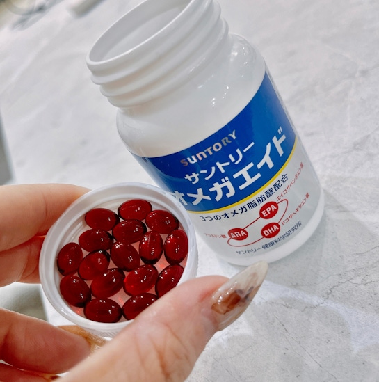 打造斜槓人生的最佳神隊友,  益思健是小花最近換吃的魚油之一，保持條理清晰,專心體驗生活