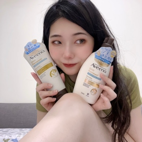 Aveeno艾惟諾燕麥煥光奇肌保濕乳、艾惟諾燕麥煥光奇肌磨砂膏