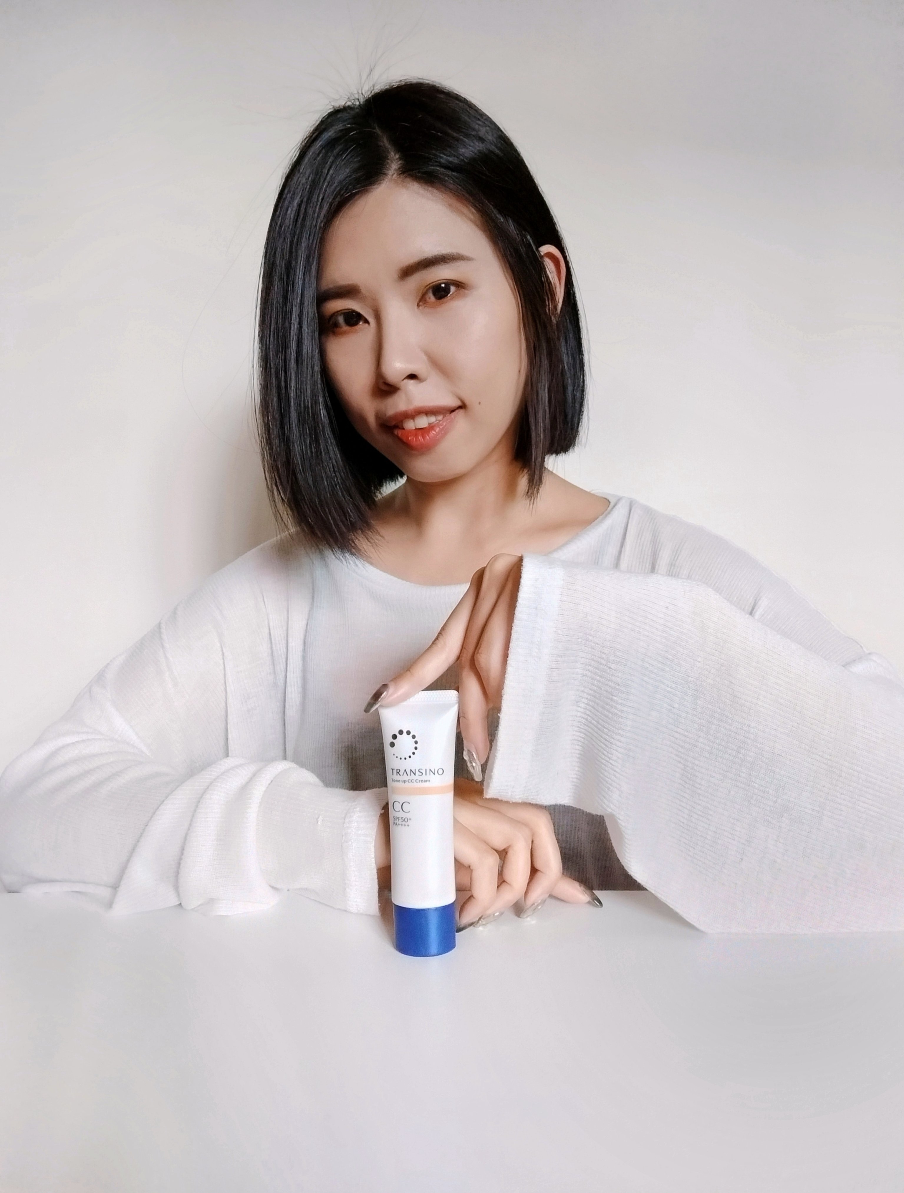 【美白防曬一瓶七效，暗沉掰掰 - 傳諾藥用亮膚CC霜】