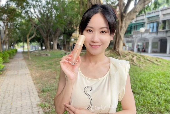 [保養]【 POETRYDANI詩丹妮 美跡鎖水精華】Cindy開箱分享