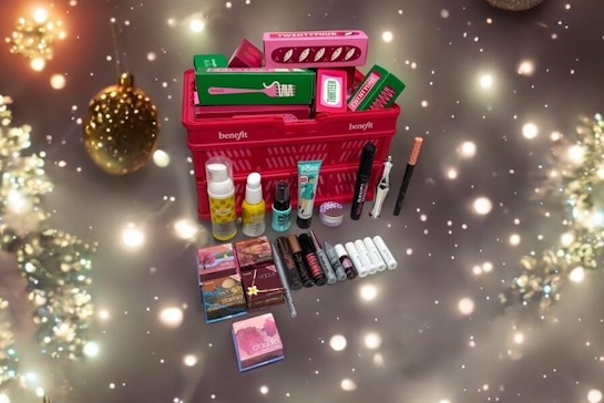 #分享 benefit 貝玲妃 2025 倒數月曆 彩妝保養24件組 開箱