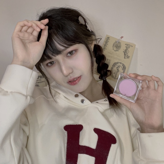 Coralhaze 絲柔腮紅柔和溫柔的薰衣草紫調實在美到不能自拔！❤️‍🔥