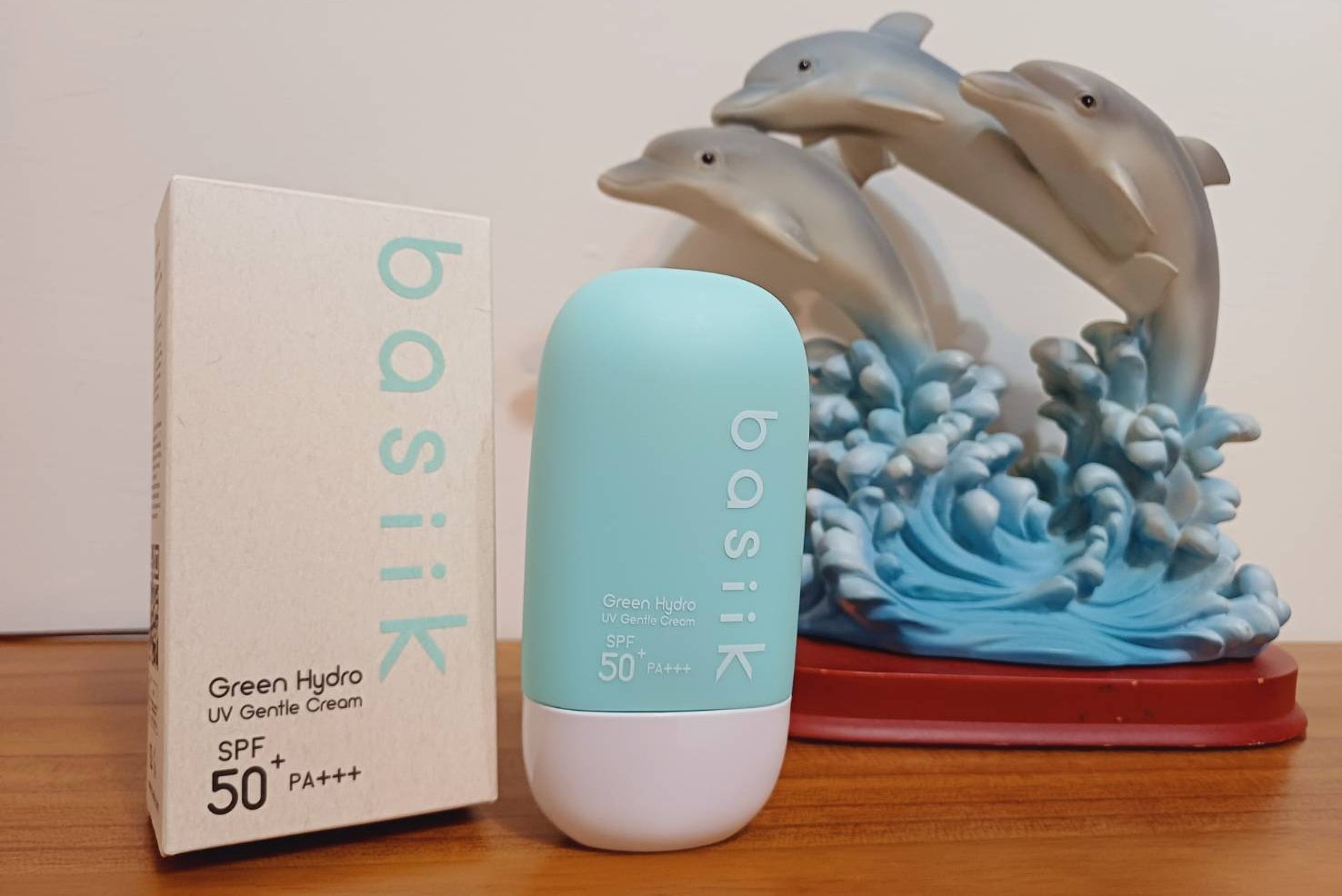 basiik微生平衡清爽物理防曬乳，清爽防曬養出水嫩美肌，讓你的肌膚會呼吸！