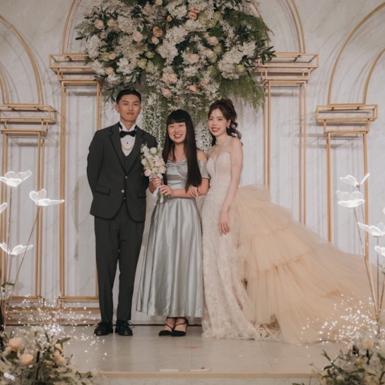 從比比和詩詩到伴娘與新娘，最重要的妳要幸福一輩子💒