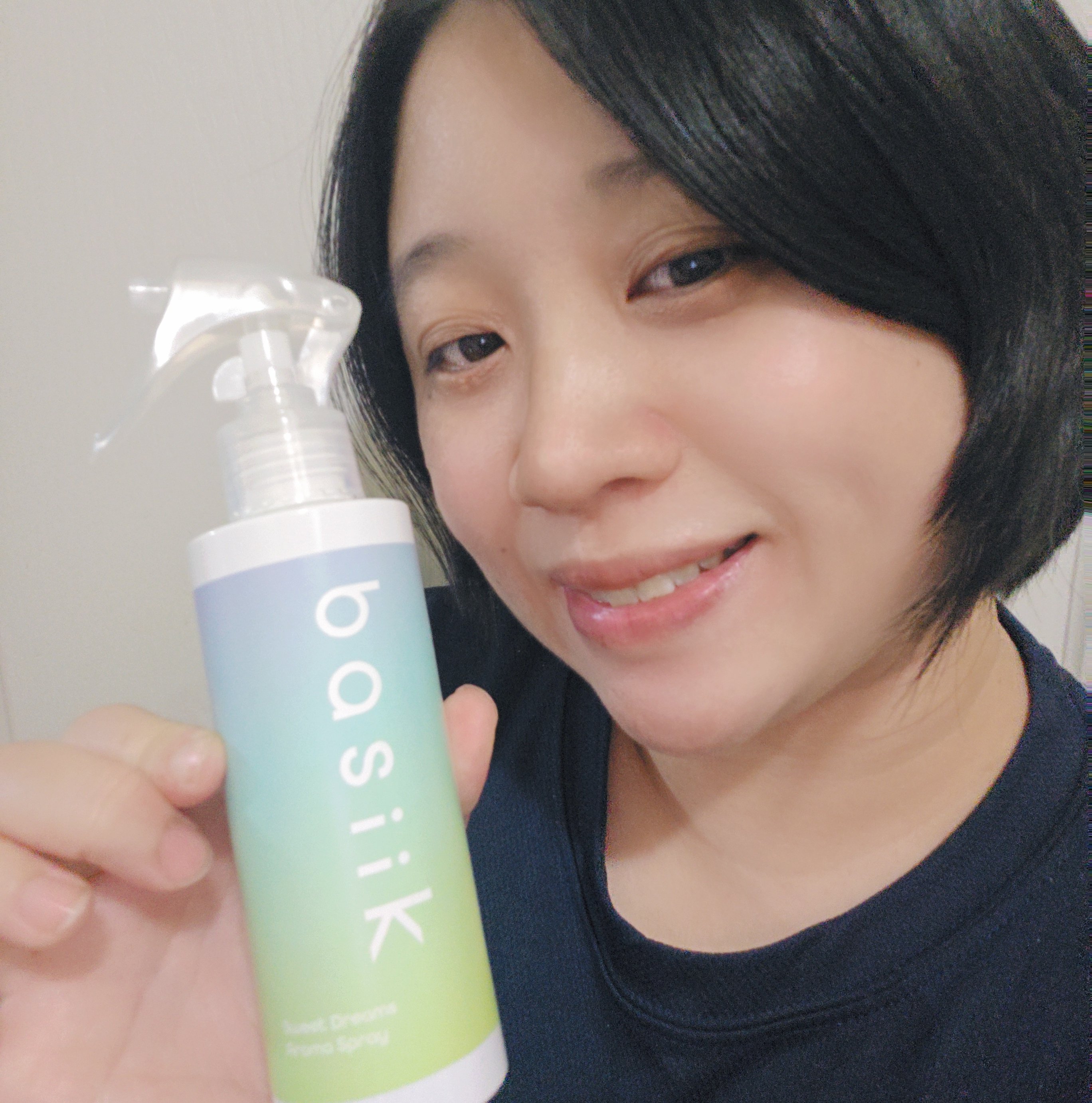 basiik天然精油舒眠噴霧睡前三下，開啟一夜好夢的儀式感