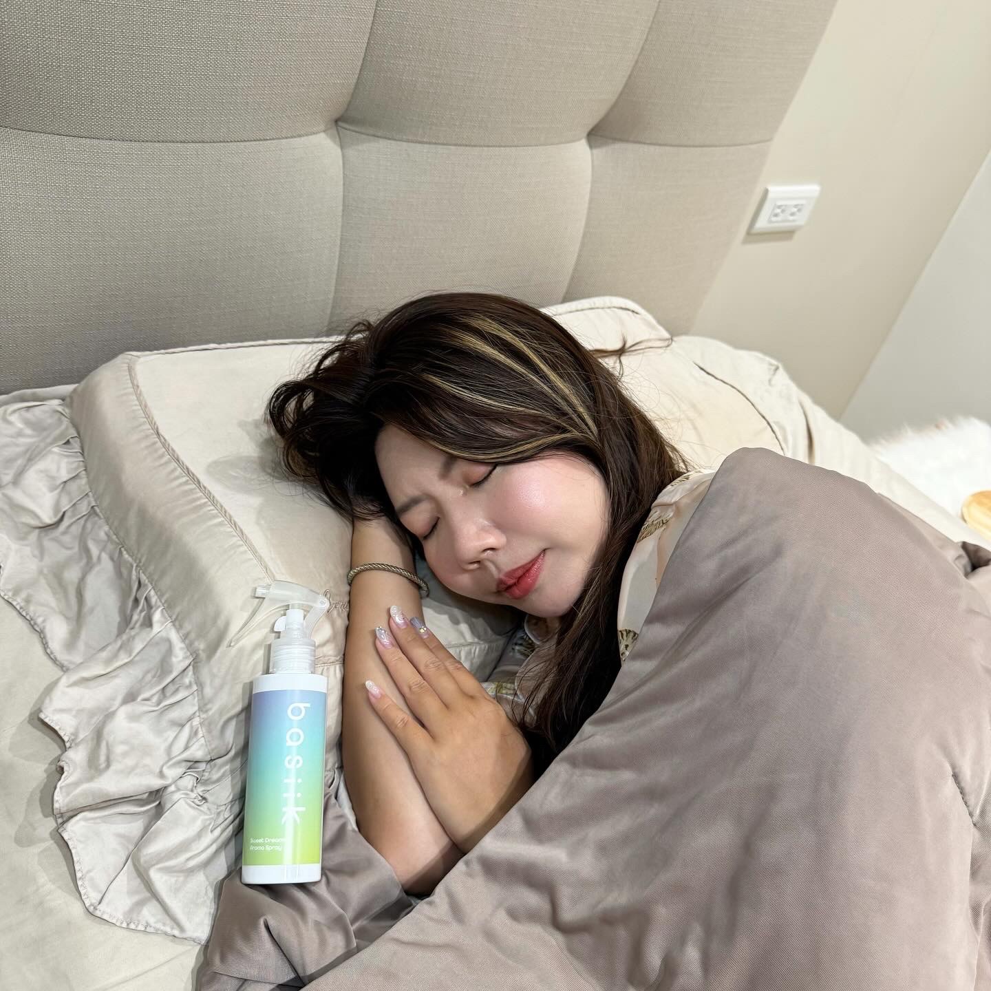 最近睡前都會噴這瓶👇 basiik《一夜好夢天然精油噴霧》