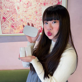 我的愛用medialuxe 雪紡親膚粉餅 和柔焦美顏UV妝前乳