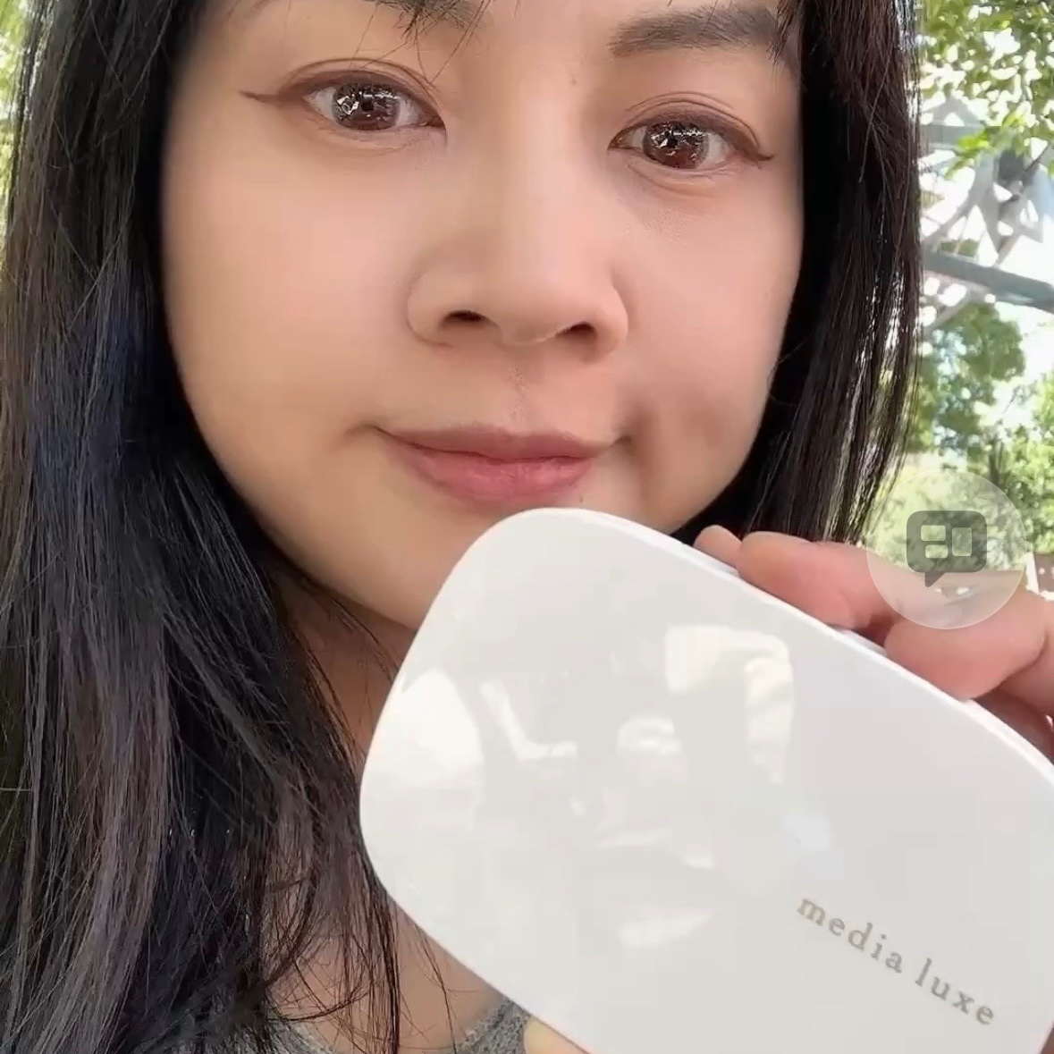 media luxe 媚點「雪紡親膚粉餅」全新粉嫩色，一拍澎亮！