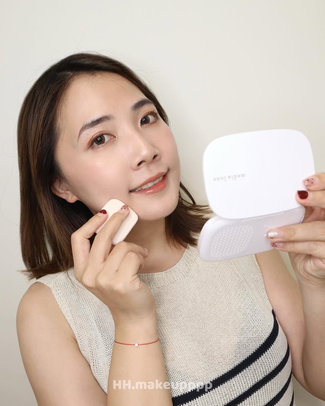 media luxe媚點「雪紡親膚粉餅」