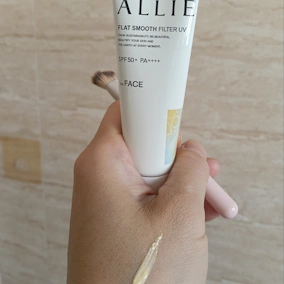 ALLIE全新【持采濾鏡修妍UV防曬乳】