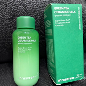 【innisfree 綠茶神經醯胺牛奶水精華：夏天必備的清爽保濕快充！】