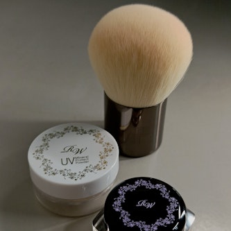 頭也不回的愛上礦物粉底！