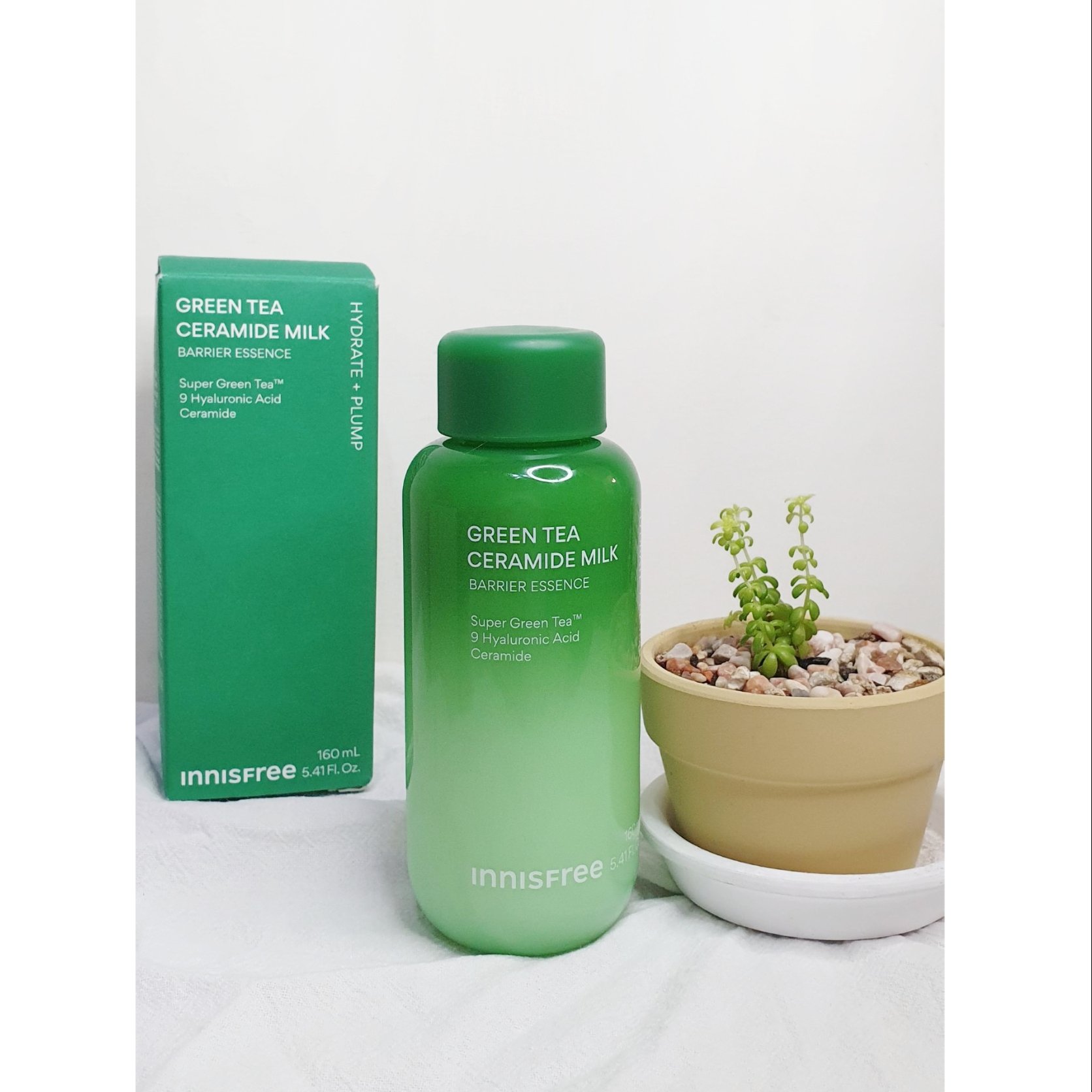 Innisfree綠茶神經醯胺牛奶水精華讓肌膚透亮感UP！