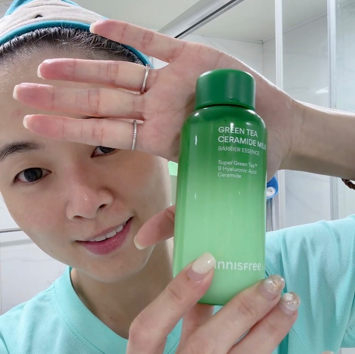 INNISFREE 綠茶神經醯胺牛奶水精華 妝前使用超讚