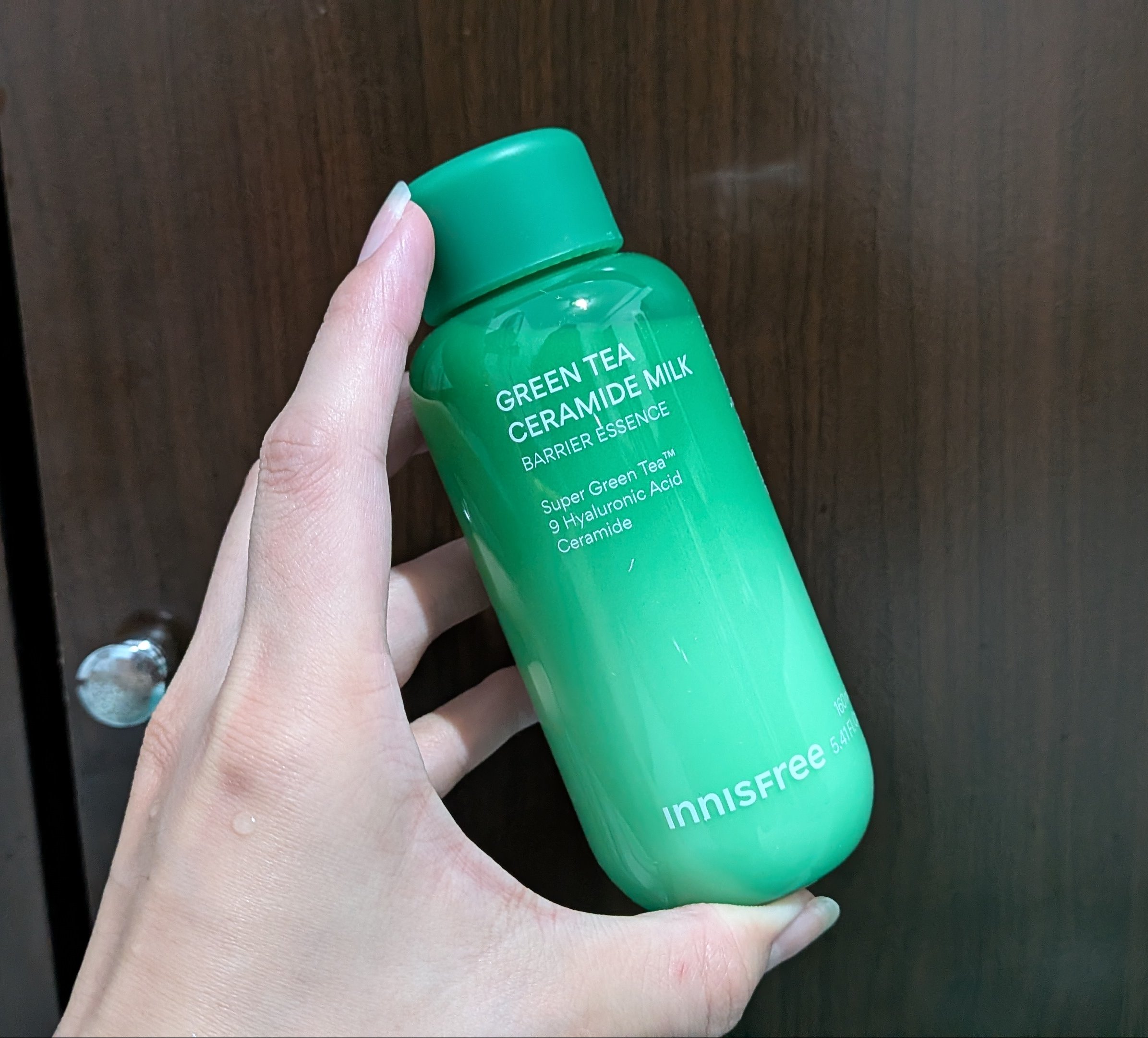 【INNISFREE 綠茶神經醯胺牛奶水精華】3秒炸出水光感！屏障修護超有感！